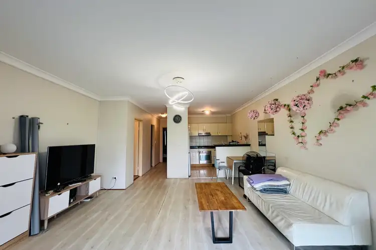 11/8-12 Alexandra Avenue, Westmead NSW 2145