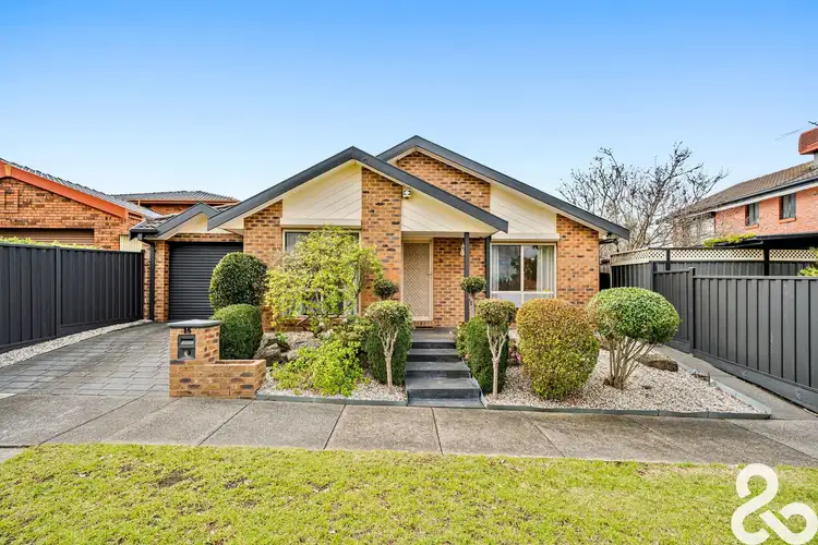 15 Spaniel Court, Mill Park VIC 3082