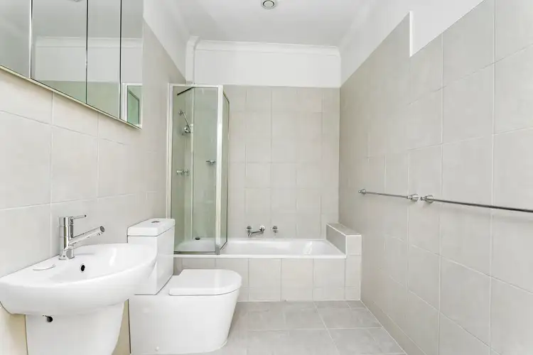 Fifth view of Homely apartment listing, 2/20 Somerset Place, Melbourne VIC 3000