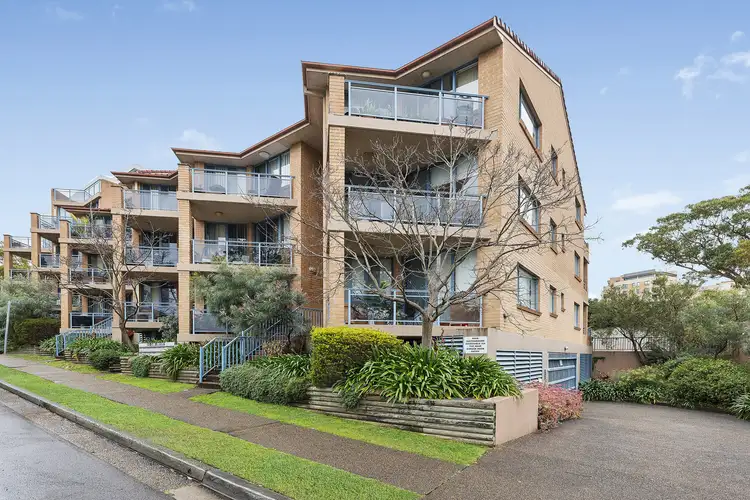 10/9-13 Clubb Crescent, Miranda NSW 2228