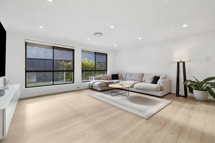 Fifth view of Homely house listing, 8 Spring Hill Circle, Currans Hill NSW 2567