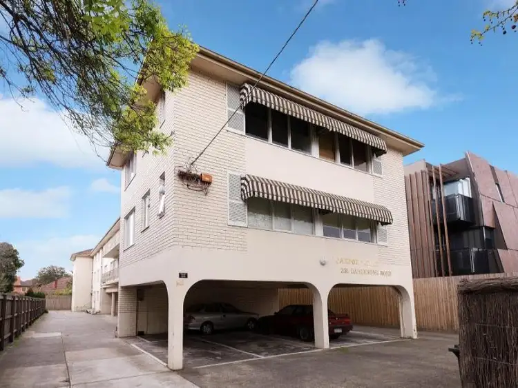 14/231 Dandenong Road, Windsor VIC 3181