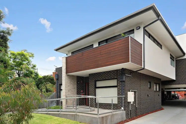 202/4 Nicholson Court, Clayton VIC 3168