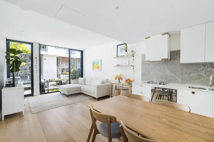 101B/72 MacDonald Street