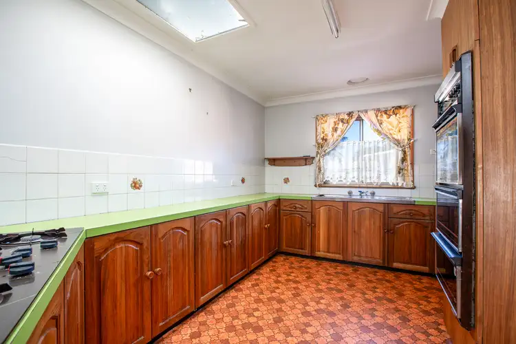 Fifth view of Homely house listing, 1110 Wingara Street, North Albury NSW 2640