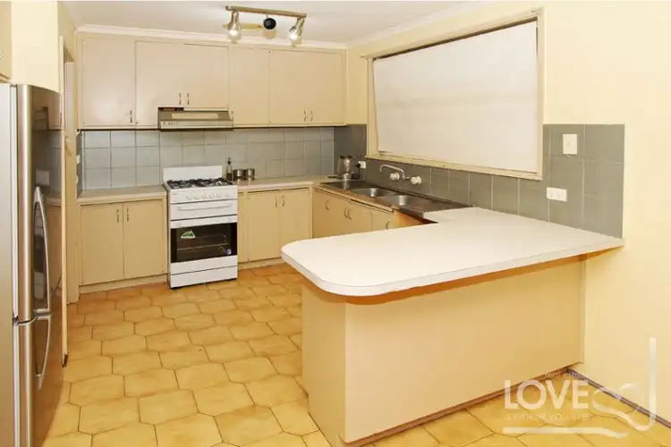 Second view of Homely house listing, 6 Matlock Court, Thomastown VIC 3074