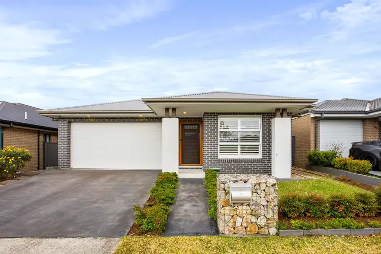 21 Cavalry Street, Jordan Springs NSW 2747