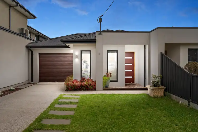 9 Richards Court, Brooklyn VIC 3012