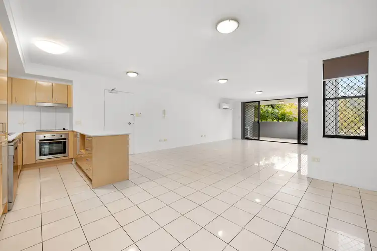 Third view of Homely unit listing, 1/8 Catherine Street, Woolloongabba QLD 4102