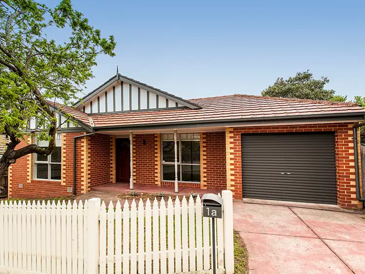 1A Bruce Street