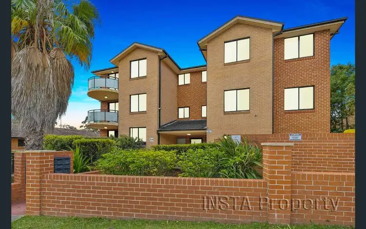 2/31 Myrtle Road, Bankstown NSW 2200
