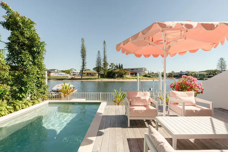 52 Avanti Street, Mermaid Waters QLD 4218