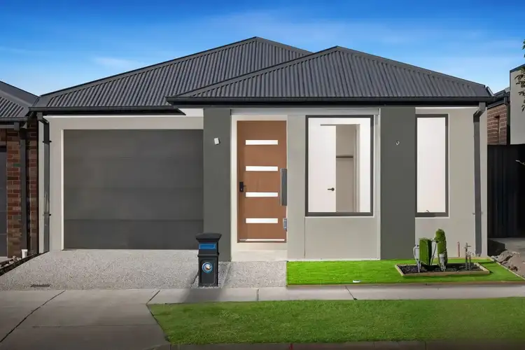 14 Mealie Avenue, Mickleham VIC 3064