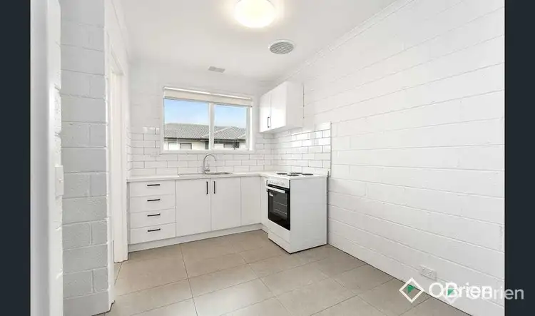 8/74 Beach Street, Frankston VIC 3199