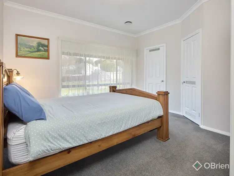 Fifth view of Homely house listing, 4 Nottingham Court, Drouin VIC 3818