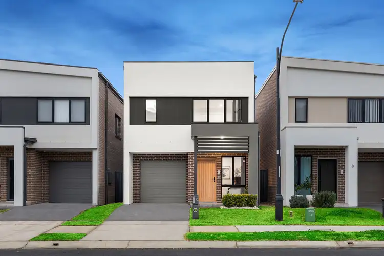 10 Cruikshank Crescent, Riverstone NSW 2765