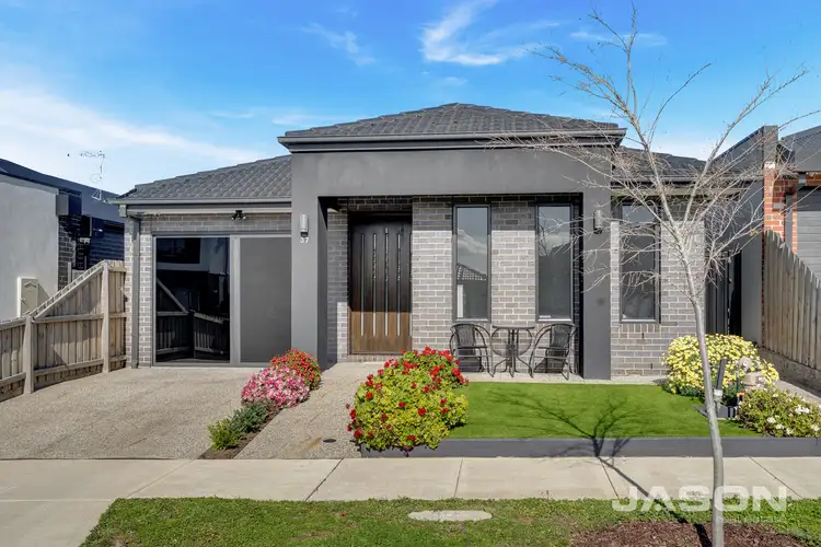 37 Palmaston Drive, Greenvale VIC 3059