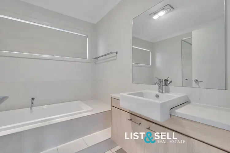 Fifth view of Homely house listing, 21 Dromedary Place, Macquarie Links NSW 2565