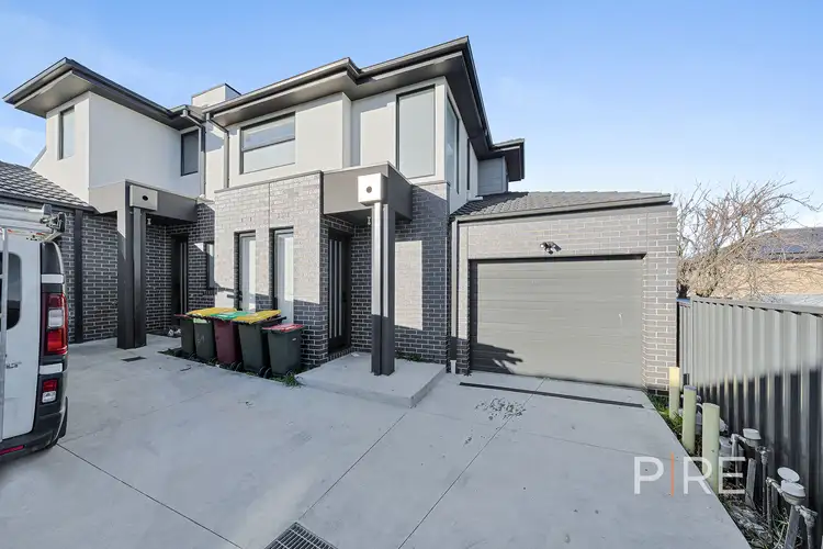 2/10 Ash Street, Doveton VIC 3177