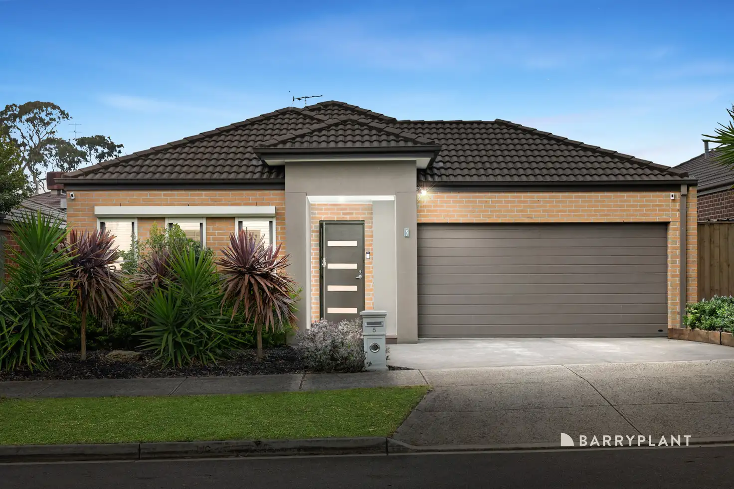 Main view of Homely house listing, 5 Tuross Crescent, South Morang VIC 3752