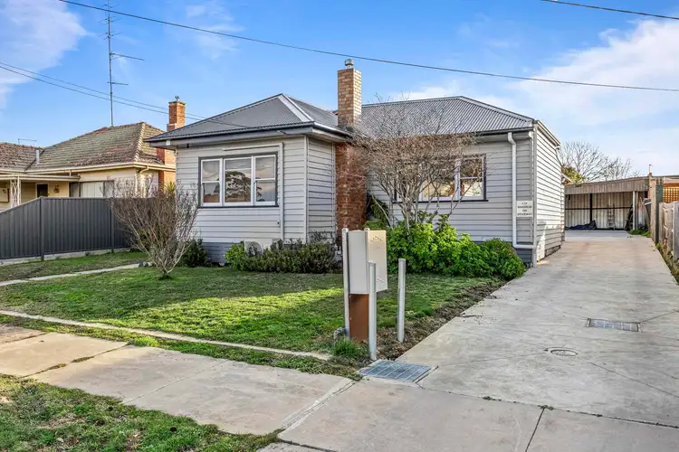 37 Brinkley Avenue, Wendouree VIC 3355