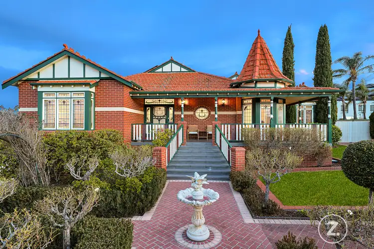 5 Palamino Valley Court