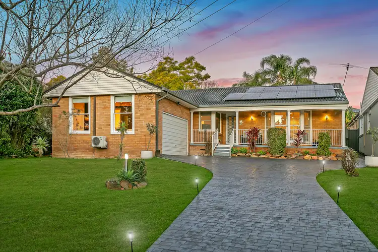 16 Lynwood Close