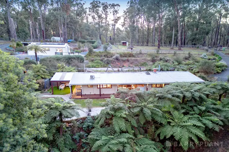 15 Deery Road, Emerald VIC 3782