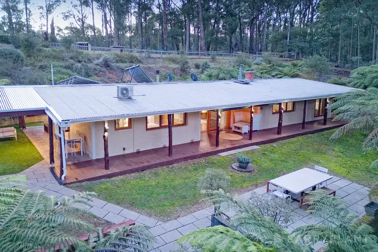15 Deery Road, Emerald VIC 3782