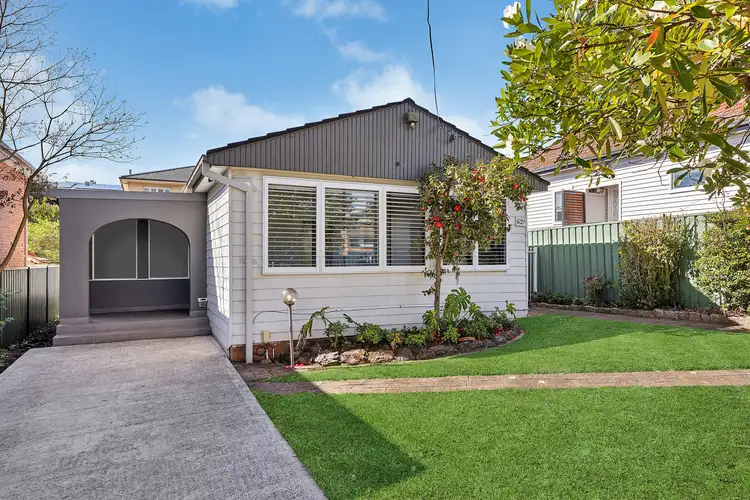 62a Villiers Avenue