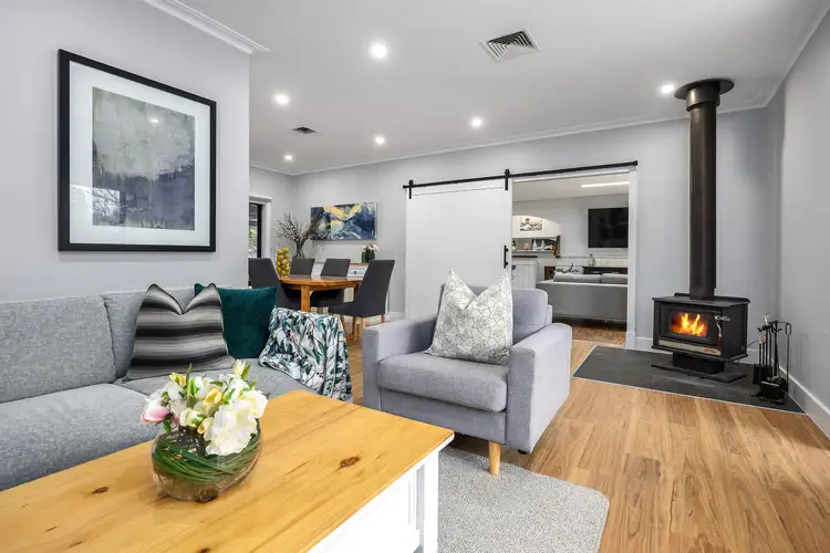 17 Maywood Road, Cranbourne South VIC 3977