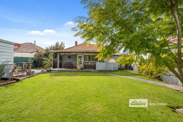 15 Roy Street, Harvey WA 6220