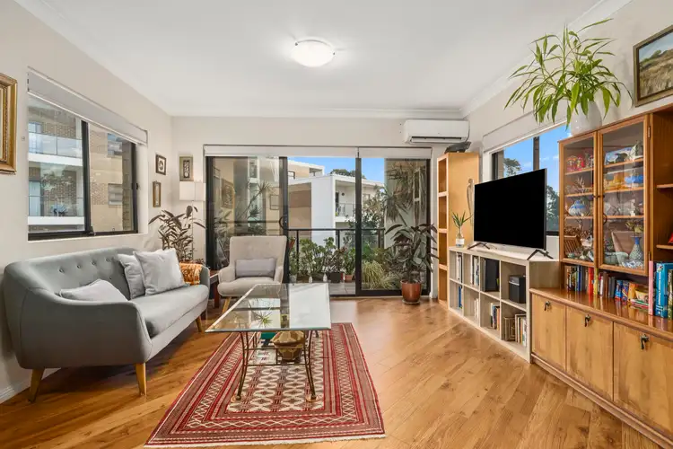 25/6-8 College Crescent, Hornsby NSW 2077