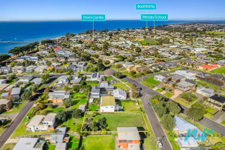 19 Mariners Street, St Leonards VIC 3223