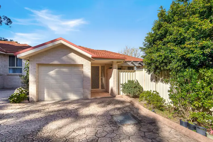 3/14 Debra Anne Drive, Bateau Bay NSW 2261