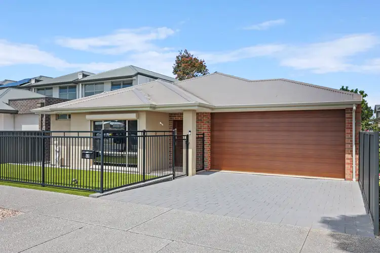 48 Malen Avenue, Victor Harbor SA 5211