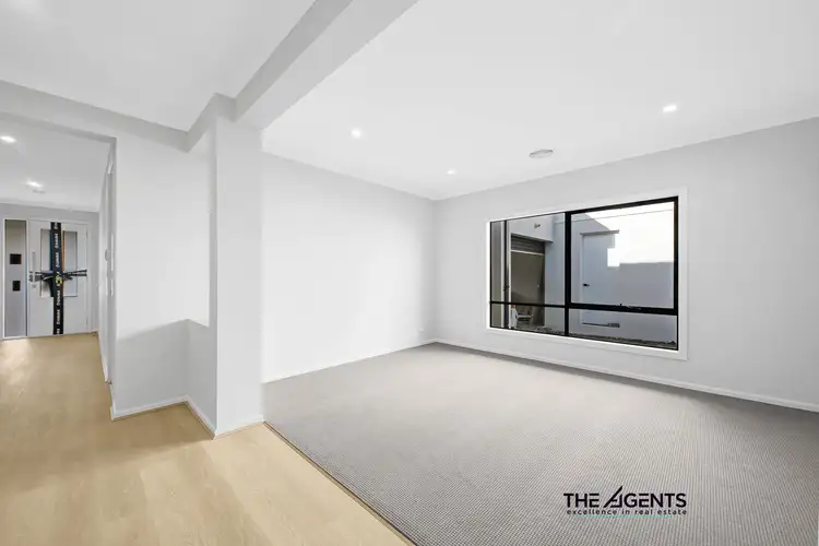 Second view of Homely house listing, 5 Lucania Crescent, Tarneit VIC 3029