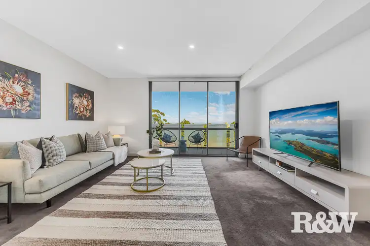 R203/220 Pacific Highway