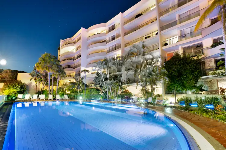 202/54 West Esplanade