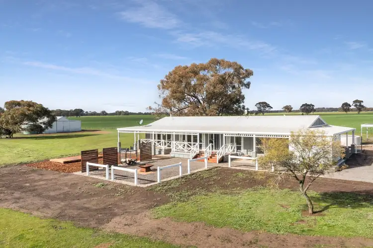 34 Elysian Lane, Neilborough VIC 3570