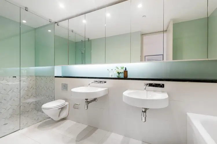 Fifth view of Homely apartment listing, 202/8 Glen Street, Milsons Point NSW 2061