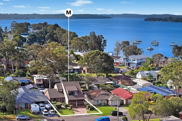35 Gymea Crescent, Mannering Park NSW 2259