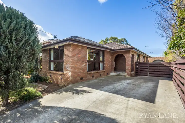 16 Mcintyre Drive, Altona VIC 3018
