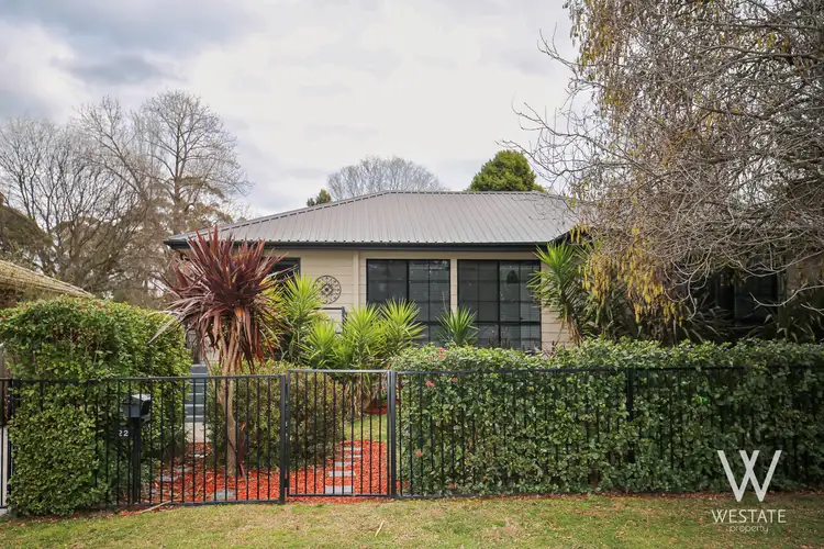 22 Lawson Crescent, Orange NSW 2800