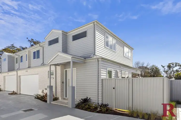 2/4-6 Churchill Avenue, Kirrawee NSW 2232