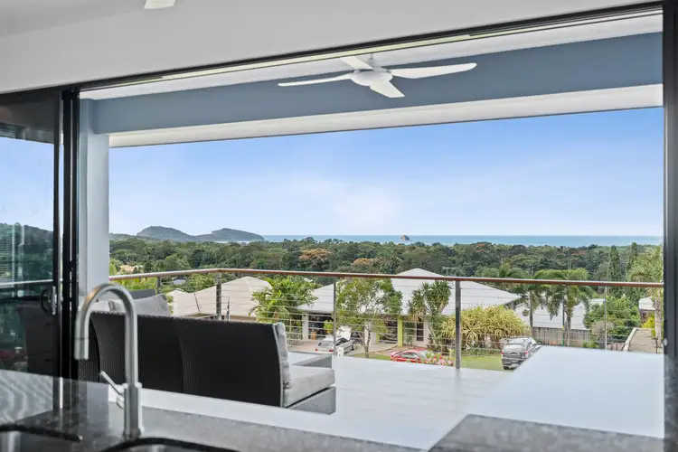 28 Savannah Street, Palm Cove QLD 4879