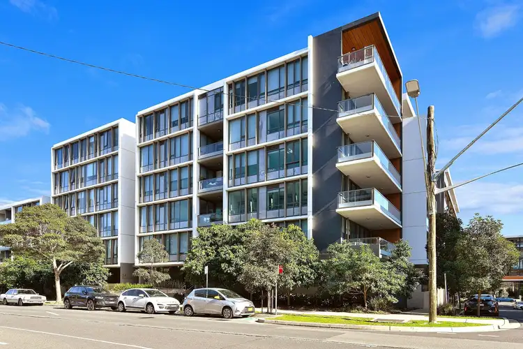 F703/34 Rothschild Avenue