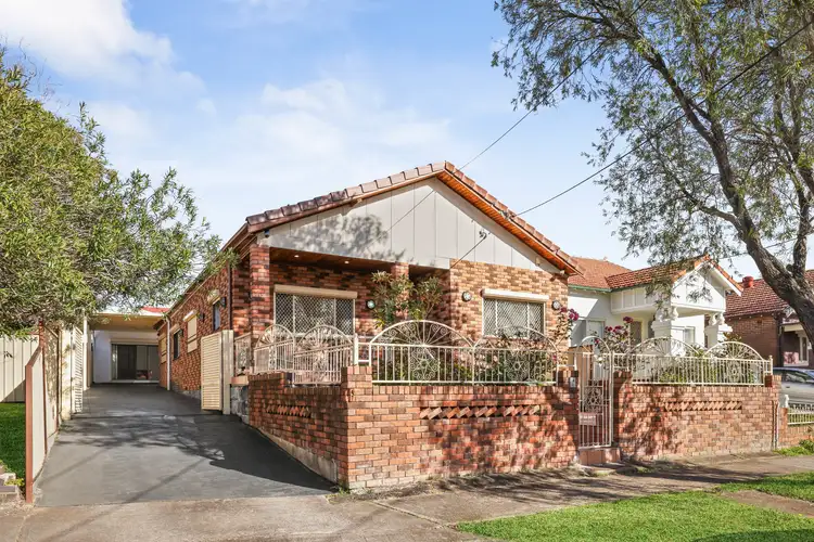 7 Rees Avenue, Belmore NSW 2192