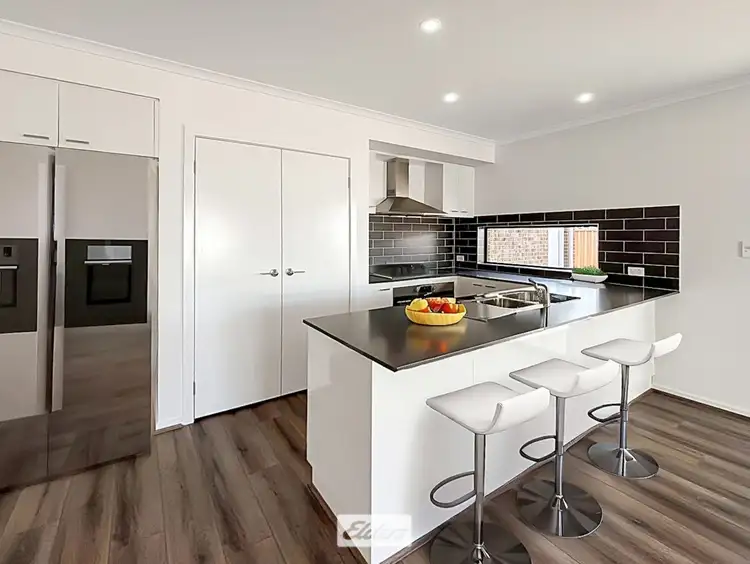 Second view of Homely house listing, 3 Waukeroo Way, Mildura VIC 3500