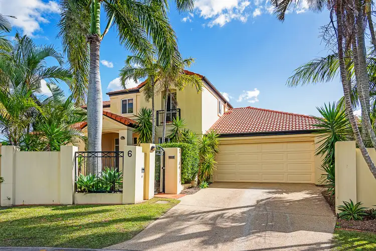 6 Roger Court, Benowa QLD 4217